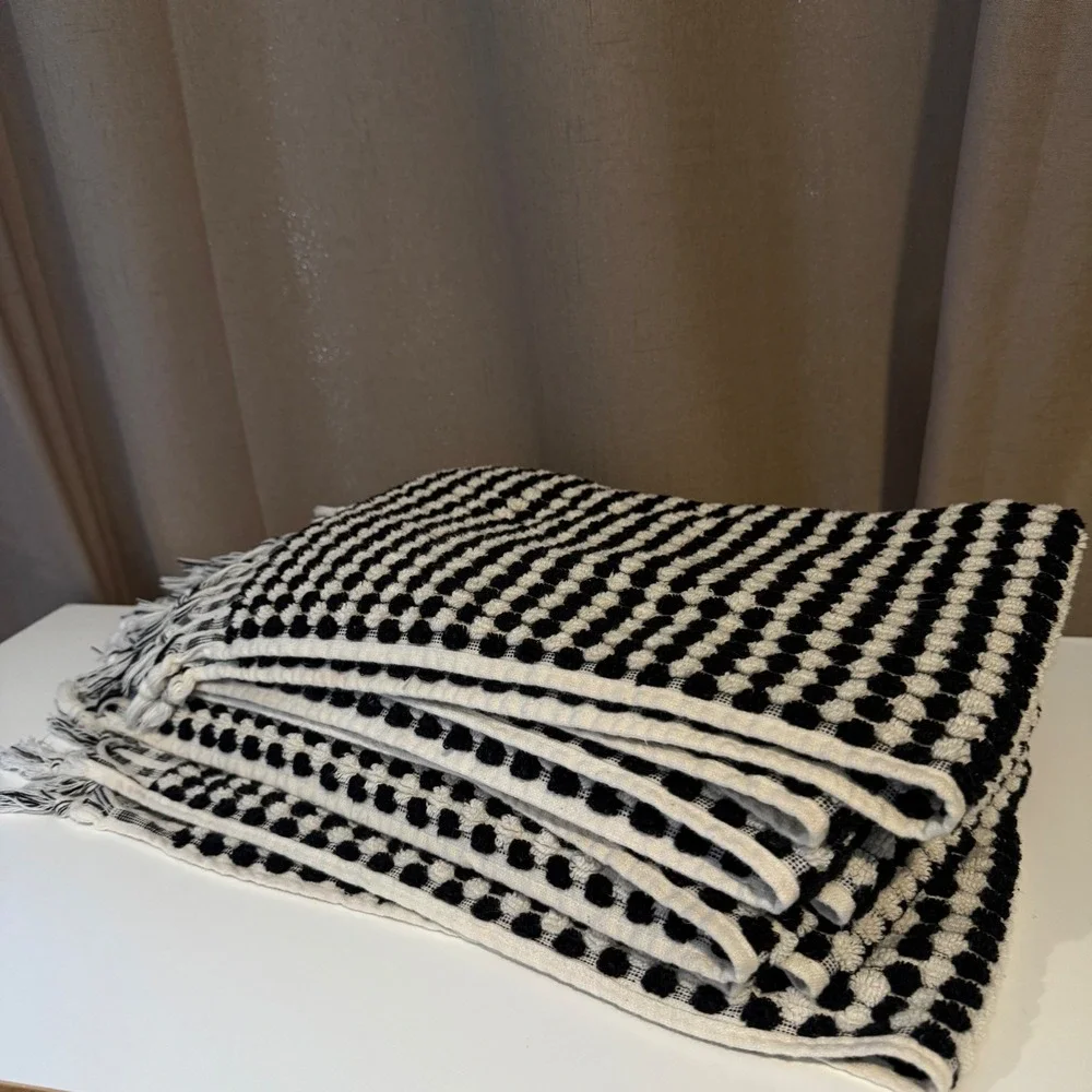 Black White Textured Turkish‎ Woven Hand Towel Tassels Set of Four